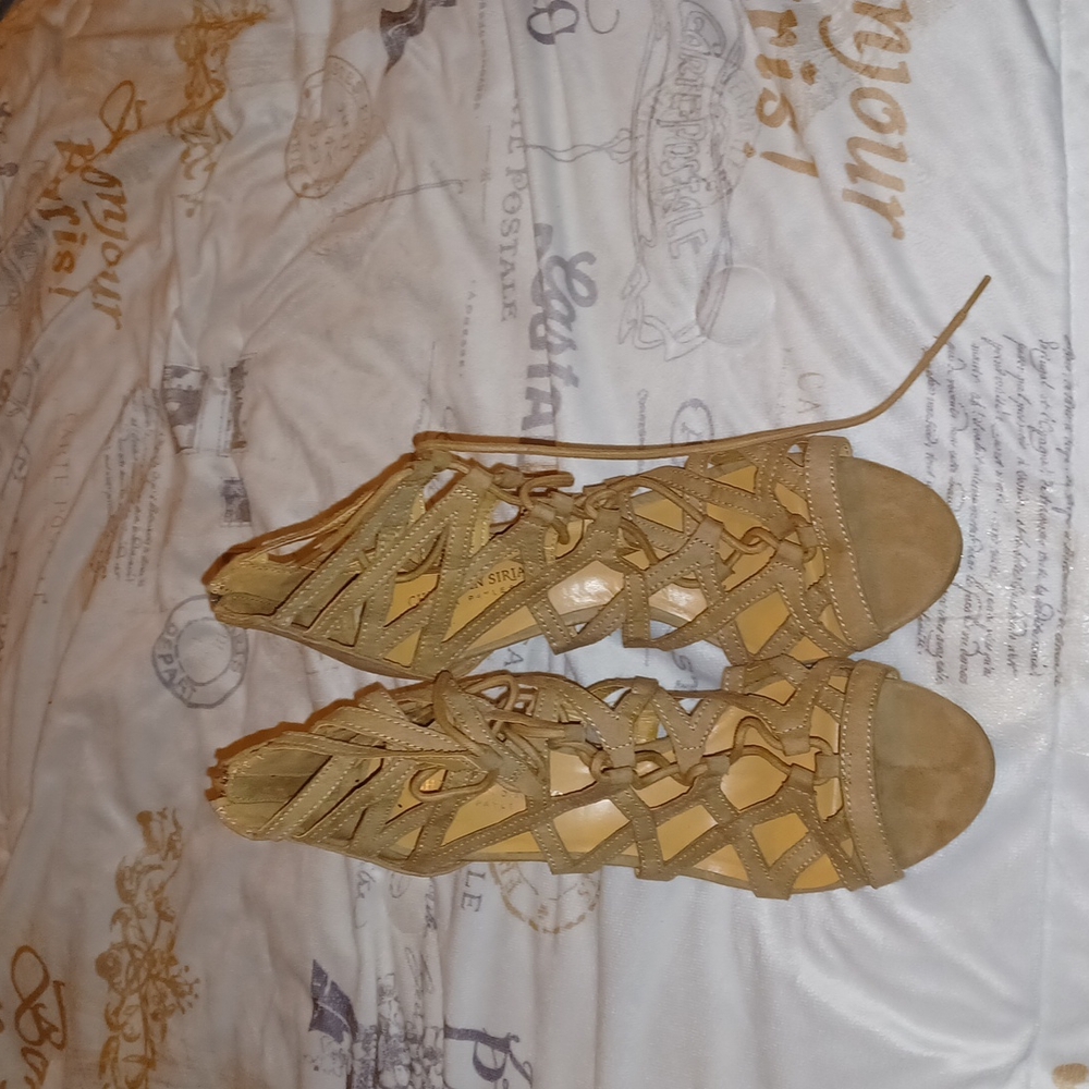 Size 11 heels. Used but still in good condition